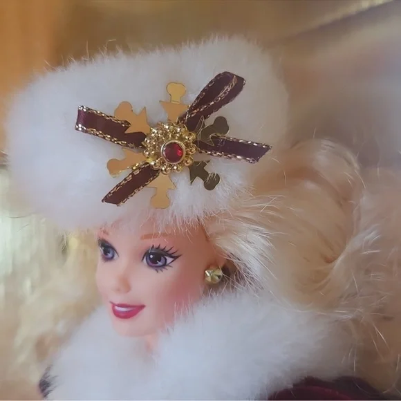 RARE Mattel 15646 Barbie Happy Holidays 1996 Collectors Special Edition NEWinBOX - Picture 7 of 11